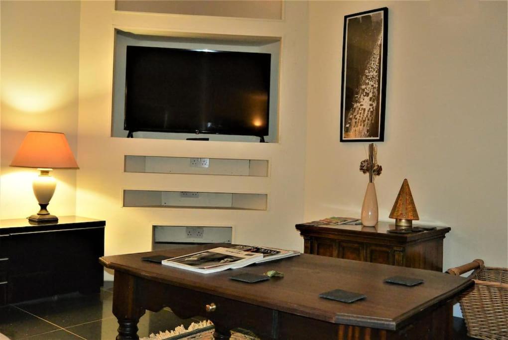 Apartment Hillfields Farm Barn - A Rural Equestrian Escape *